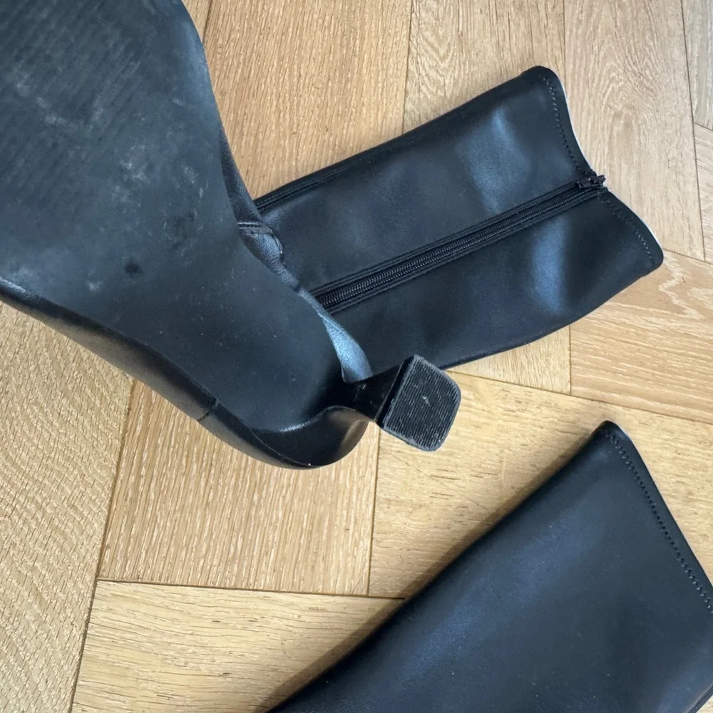 Steve Madden Black Knee-High Women's Boots - Picture 11 of 13